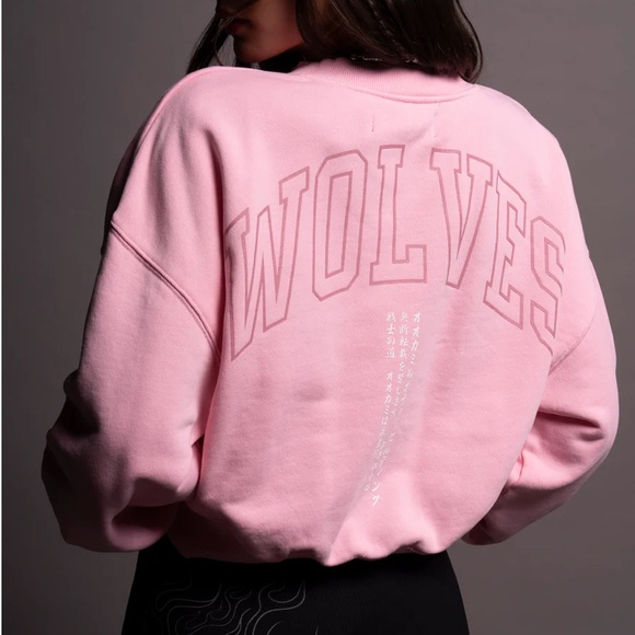(ISO) WOLF HEAD KANJI AVA CREWNECK IN CHERRY BLOSSOM SIZE XS - Picture 2 of 7